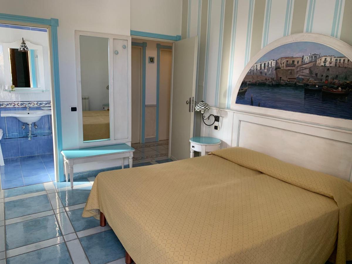 Hotel Isolabella Ventotene Eksteriør billede