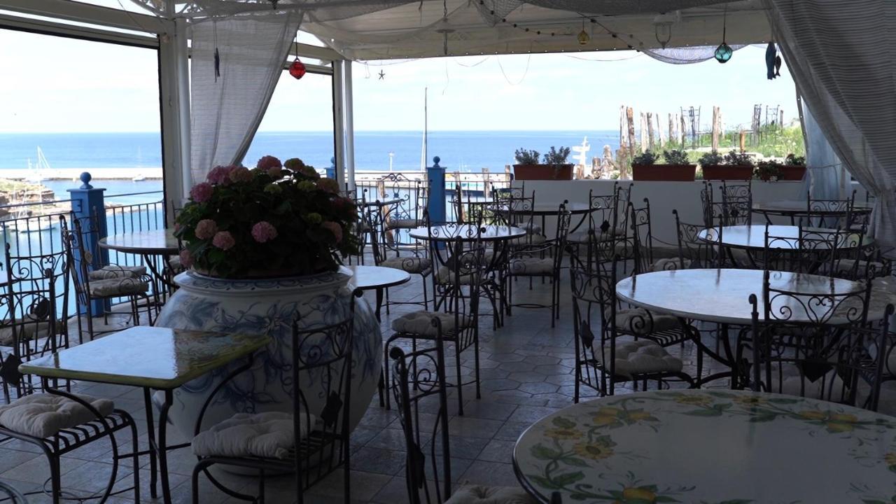 Hotel Isolabella Ventotene Eksteriør billede