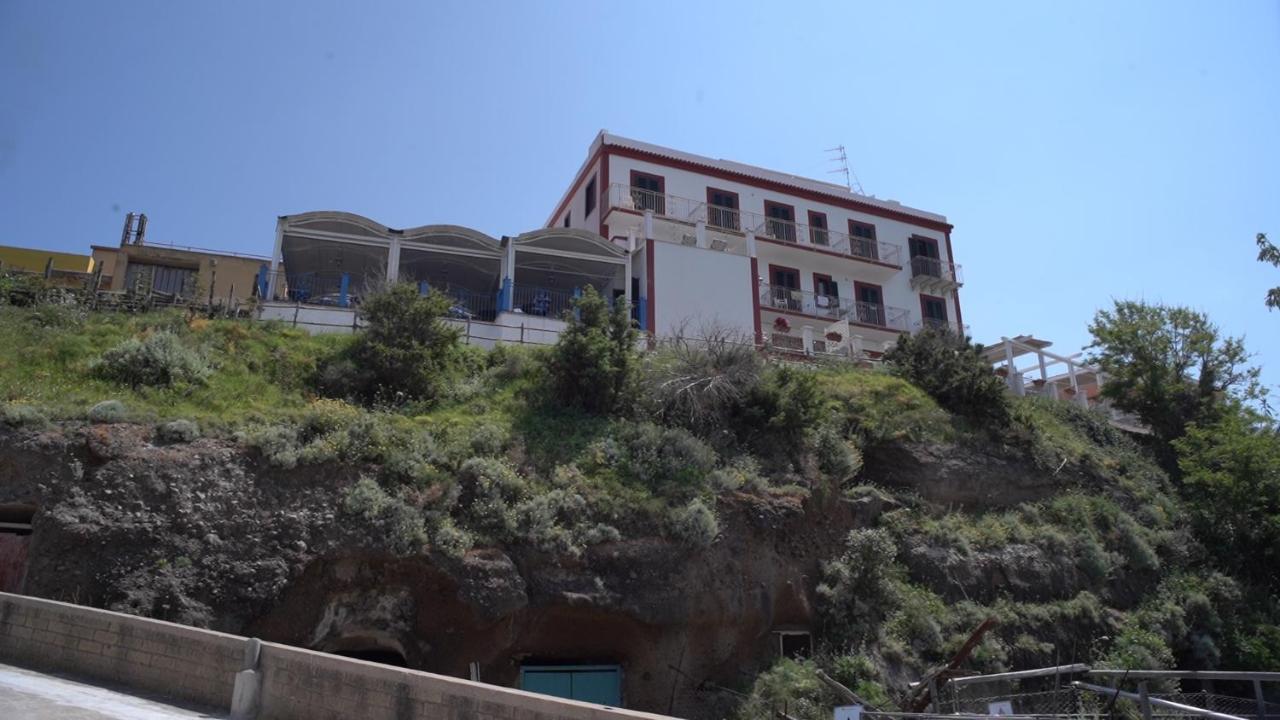 Hotel Isolabella Ventotene Eksteriør billede
